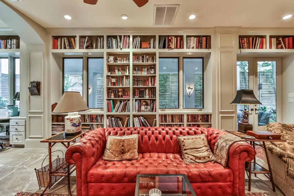 Artist'S Library With A Private Swimming Pool Apartamento Houston Exterior foto